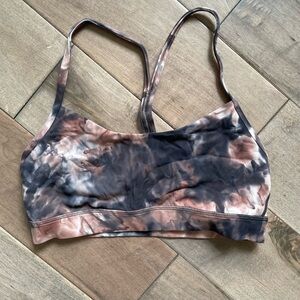 Lululemon sports bra